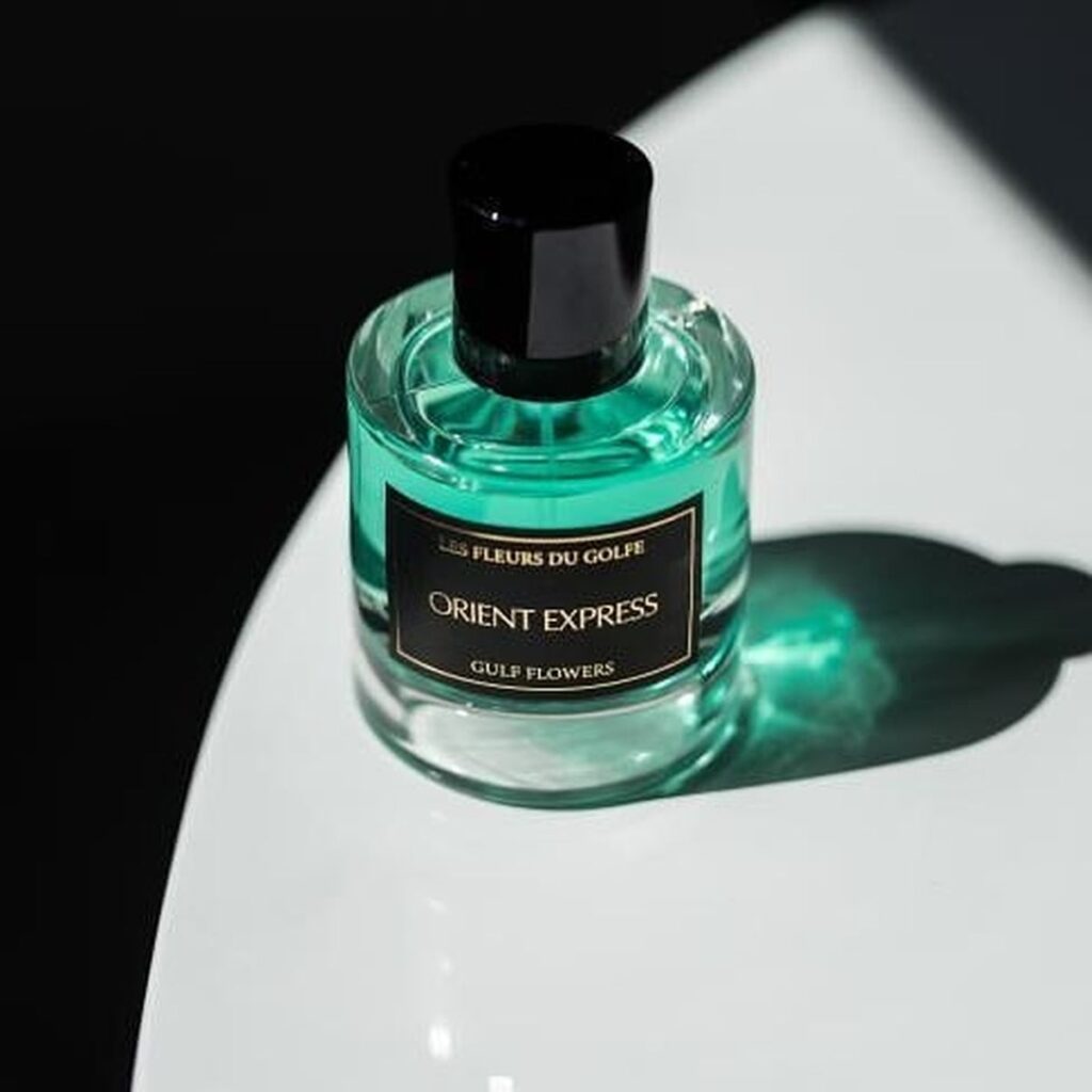 Une photo illustrative du parfum Orient Express de la marque les fleurs du golfe.