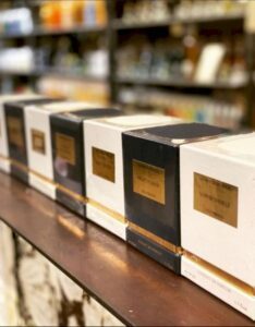 Photos des parfums Les fleurs du golfe dans la boutique italienne Palazzo Dallay - Italie